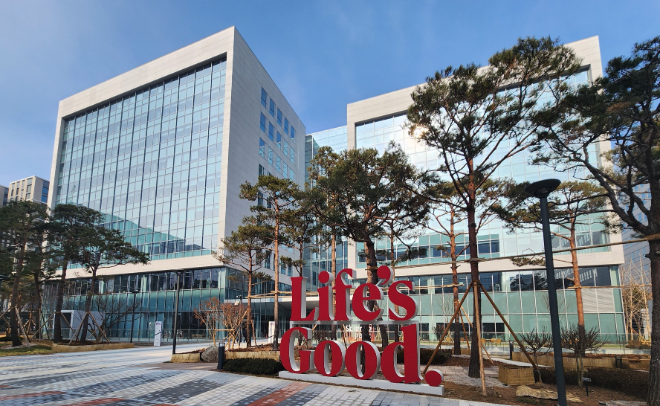 LG전자는 서울 강서구 LG사이언스파크 4개 연구동의 증설을 완료했다고 3일 밝혔다. 사진은 서울 강서구 마곡동에 증설된 LG사이언스파크 4개 연구동의 모습. (사진 = LG전자 제공)