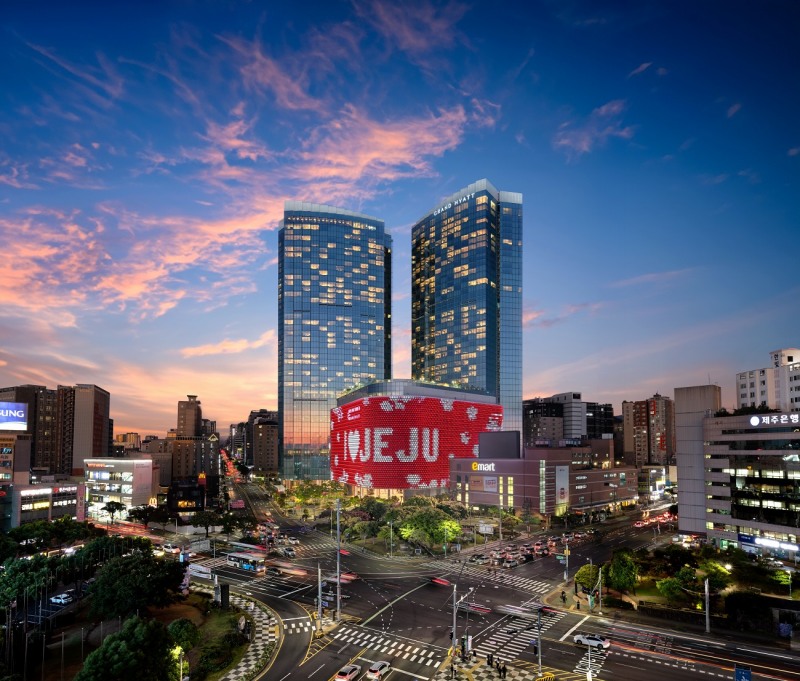 제주 드림타워는 지난 1월 한 달간 총 400억 9,000만원의 매출을 달성했다. (제주드림타워 제공)
