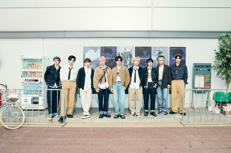 제로베이스원, 日 EP 1집 오리콘 주간 앨범 랭킹 1위…첫 주 판매량 자체 기록 경신