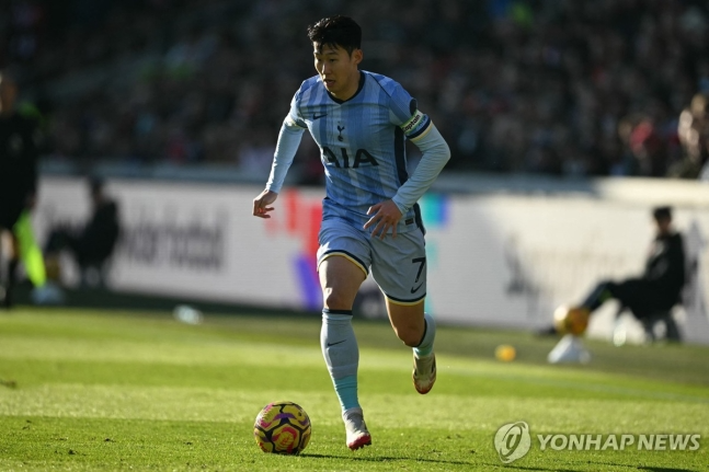 손흥민, 토트넘 위기 구한 '팀의 심장'… 결승 향한 마지막 질주