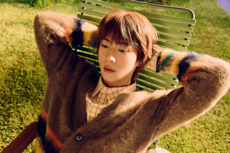 BTS 진, ‘별들에게 물어봐’ OST ‘Close to You’로 美 빌보드 ‘월드 디지털 송 세일즈’ 1위