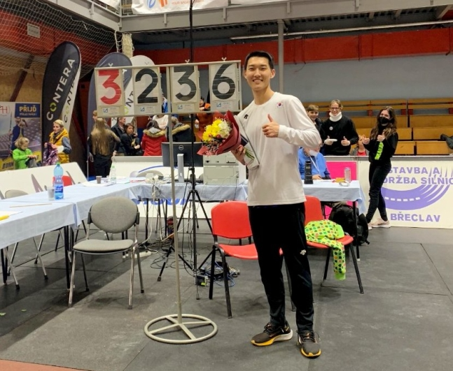 2m36…우상혁, 높이뛰기 한국 신기록