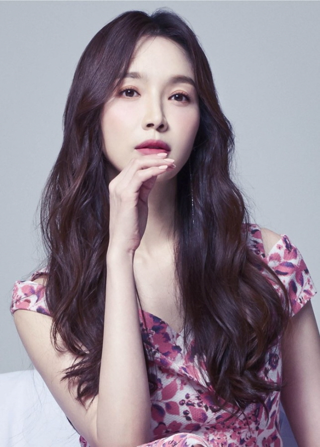 이민영, ‘솔로라서’ 전격 합류…한 번도 보여준 적 없는 솔로 라이프 공개