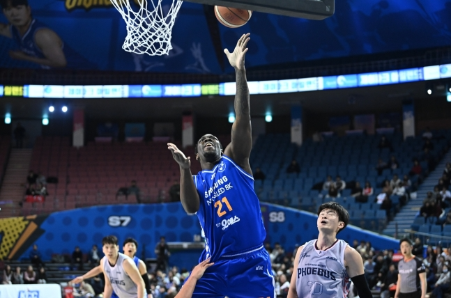 서울 삼성의 코피 코번