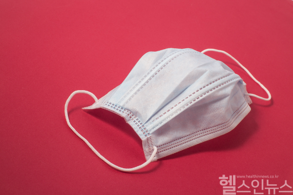 질병관리청이 병원급 표본감시 의료기관 입원환자 수가 5주 연속 유행기준 미만으로 감소함에 따라 마이코플라스마 폐렴균 감염증 유행주의보를 해제한다고 밝혔다. (클립아트코리아)