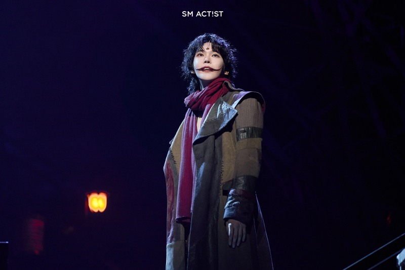 ‘웃는 남자’ NCT 도영, 캐릭터와 완벽 동화된 열연 ‘호평’