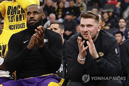 르브론 제임스와 루카 돈치치