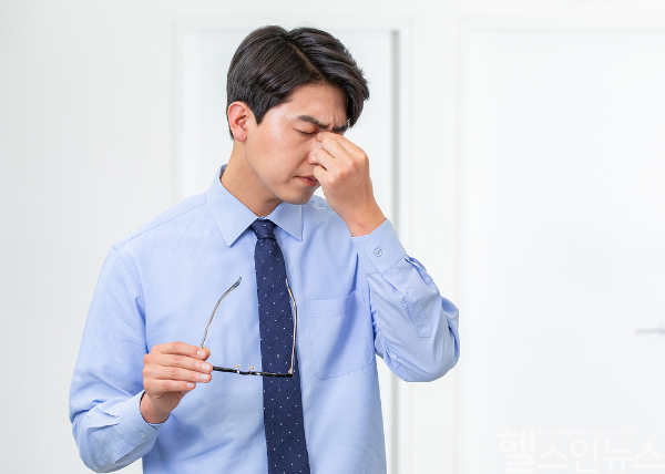 긴 설 연휴 후에도 피로감이 계속된다면 단순 피로가 아닌 '만성 피로 증후군'을 의심해 봐야 한다. (클립아트코리아)