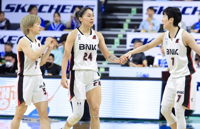 안혜지, 김소니아, 박혜진