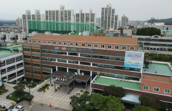 인천서구청 본관 전경