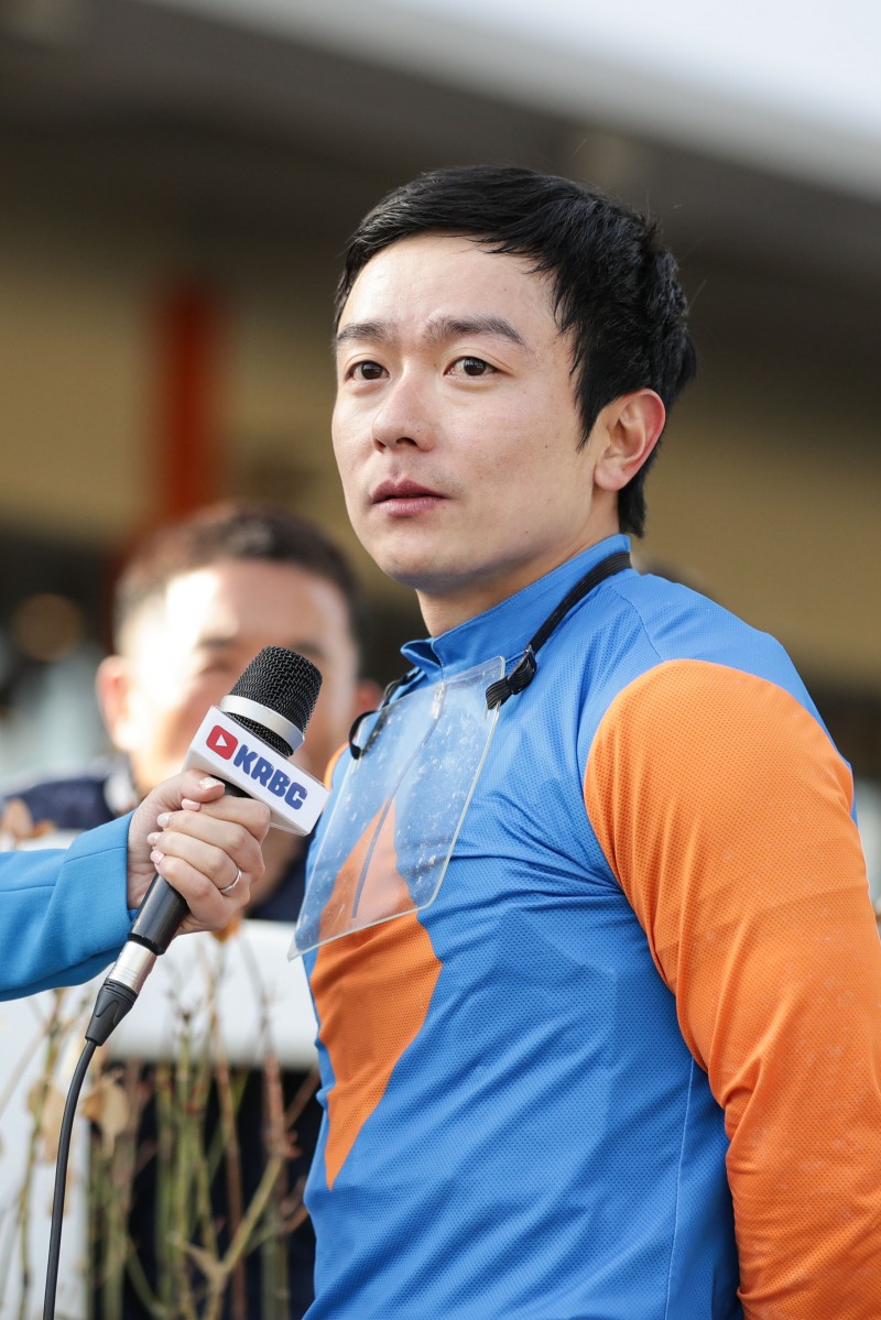 23년 4월 16일 해럴드경제배(G3) 우승한 서승운 기수