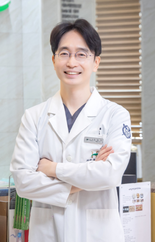 만 65세 이상 적용되는 임플란트 건강보험, 이것 체크해보세요