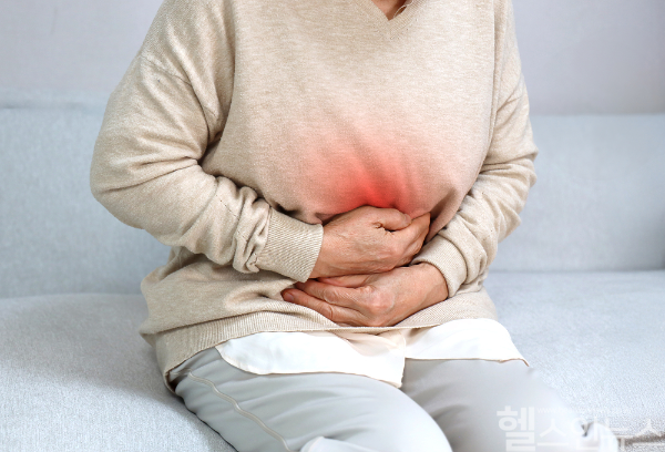 전 세계적으로 발병률이 높아지고 있는 대장암. 대장암을 예방하려면 평소 올바른 생활 습관과 식습관, 정기 검진을 잘 실천하는 것이 중요하다. (클립아트코리아)