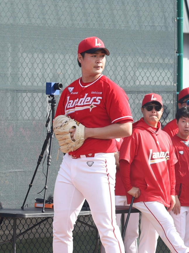 상무 전역 후 팀의 스프링캠프에 깜짝 합류한 전영준