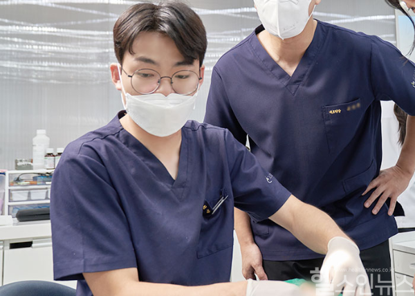 강용욱 고르다치과의원 부산점 대표원장