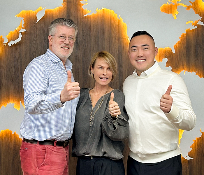 (왼) 럭셔리 뷰티 브랜드 전문 경영인 니콜라 코르디에 (가운데) 메종21G 창업주 조안나 모나지 (오) 메종21G 코리아 대표 임신영