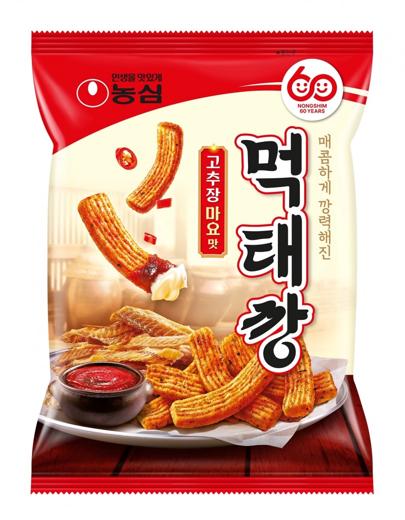 농심이 인기 안주 스낵 '먹태깡'의 새로운 맛을 선보이며 안주 시장 공략에 나섰다. (농심 제공)