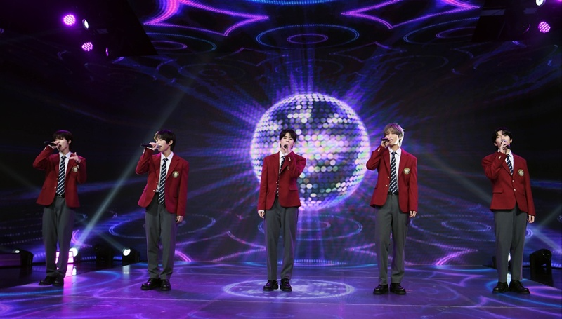 파우, 17일 스페셜 싱글 ‘김미 러브’로 컴백…팬 감성 저격