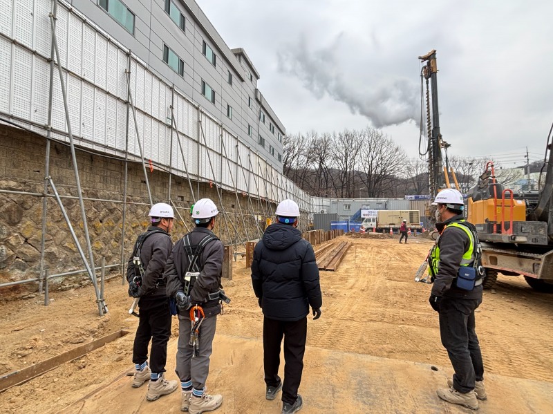 대형 건축공사장 안전점검