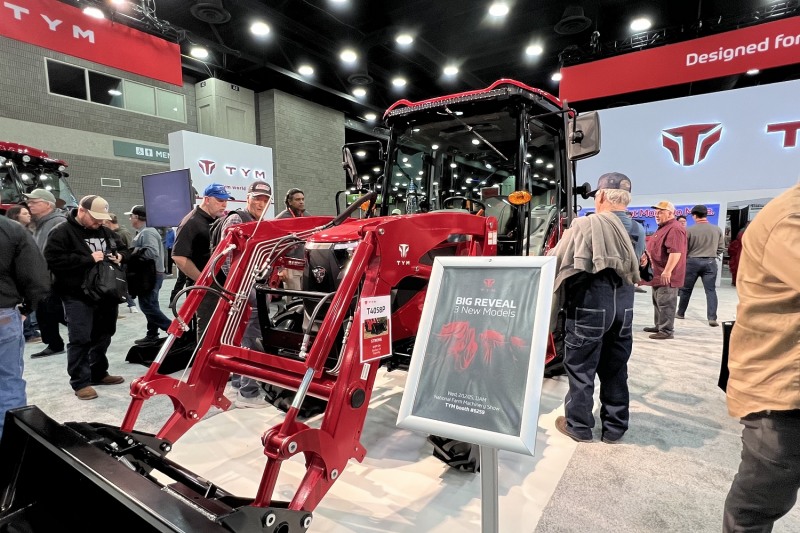 TYM이 2025년 새롭게 선보인 신제품 ‘T4058P’ 트랙터의 모습. (사진제공: TYM)