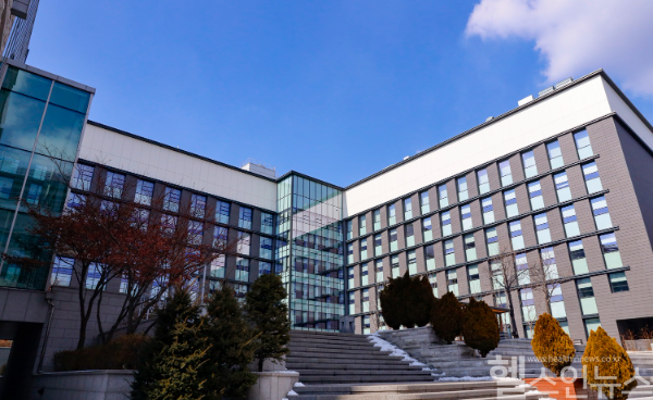 국내 최초 민간 주도 전주기 백신개발 플랫폼인 백신혁신센터가 들어설 고려대학교 메디사이언스파크 정몽구관 전경 (고려대학교의료원 제공)