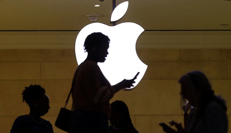 (상보) 애플 “향후 4년간 미국에 5000억달러 이상 지출·투자”