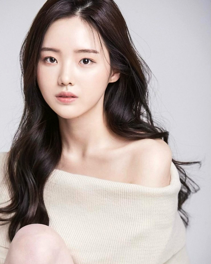강나언, 엔터세븐과 재계약 체결…‘의리파 입증’