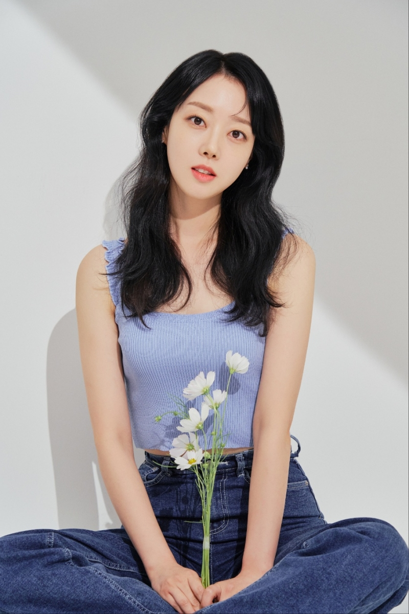 윤다영, YK미디어플러스와 전속계약 체결…새로운 도약 시작