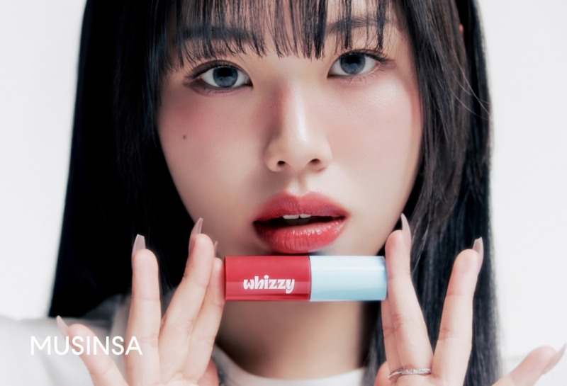 무신사가 새로운 메이크업 브랜드 '위찌(WHIZZY)'를 오늘 출시한다. (무신사 제공)