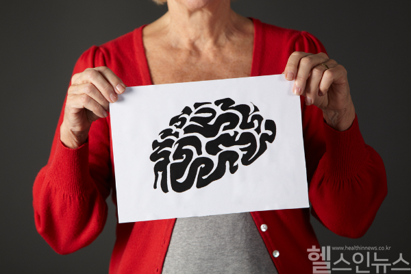 기온 차이가 심한 환절기에는 뇌졸중 위험이 커진다. 30대 젊은층도 위험이 커지는 만큼 경각심을 가져야 한다. 뇌졸중의 골든 타임은 4시간 30분으로 해당 시간 안에 적절한 치료가 이뤄져야 한다. (클립아트코리아)