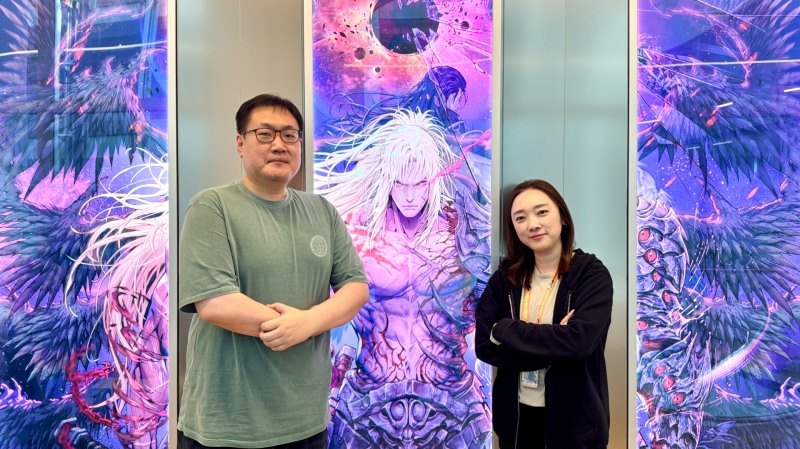왼쪽부터 네오플 이원태 팀장, 박은희 팀장(제공=넥슨).