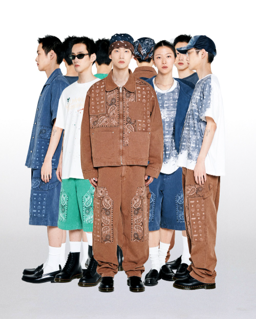 MCM이 한국 스트리트 패션의 선두주자 카시나(KASINA)와 손잡고 새로운 협업 컬렉션 '헤리티지 리믹스(Heritage Remix)'를 공개했다. (MCM 제공)