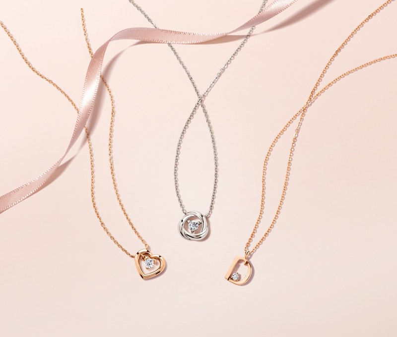 로이드(LLOYD)가 화이트데이를 앞두고 다이아몬드 목걸이 3종을 새롭게 선보였다. (로이드 제공)
