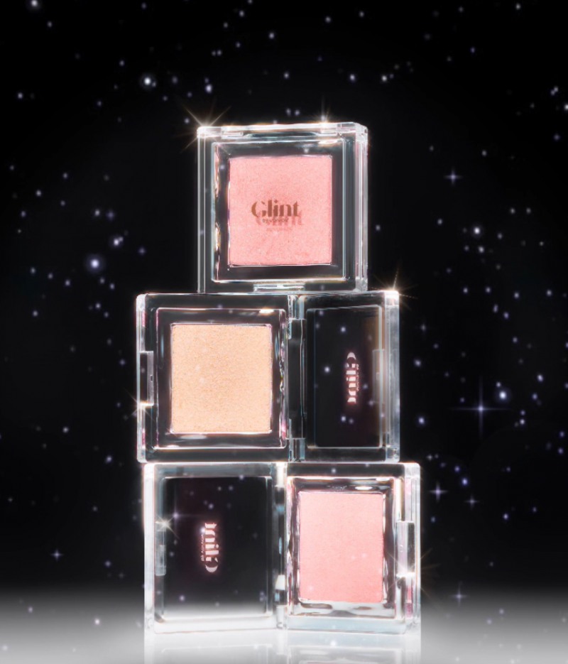 LG생활건강이 메이크업 전문 브랜드 '글린트 바이 비디보브'를 통해 새로운 하이라이터 제품군을 선보이며 색조 화장품 시장 공략에 나섰다. (LG생활건강 제공)