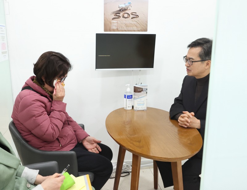 경기도 간병 SOS 프로젝트 첫 수혜자 만나 격려