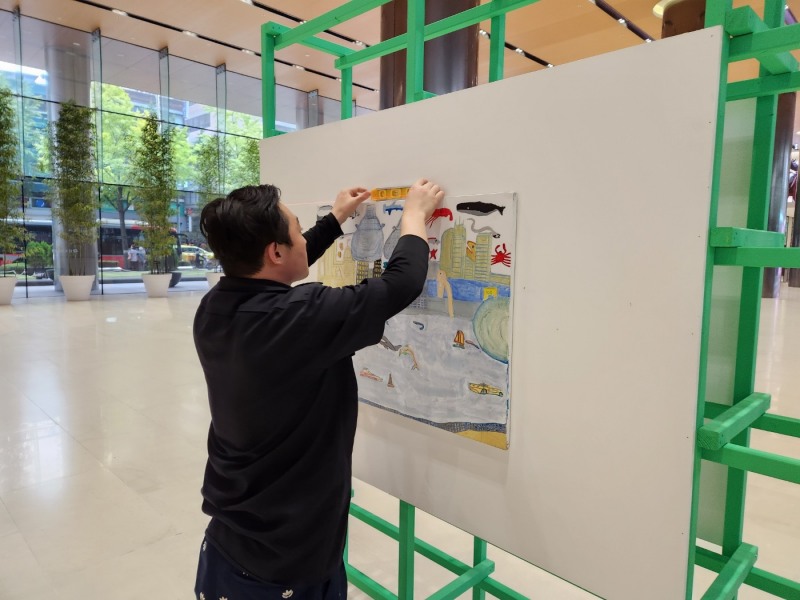 로하아트타운 개관, 신진 작가 전시 기회 제공