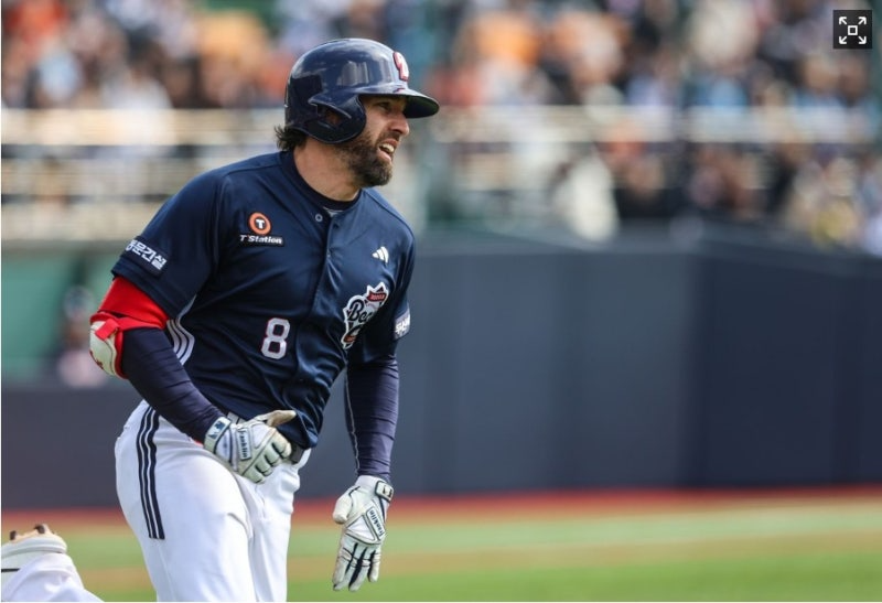 케이브 적시타-투수진 안정감... 두산, 한화 꺾고 시범경기 첫 승