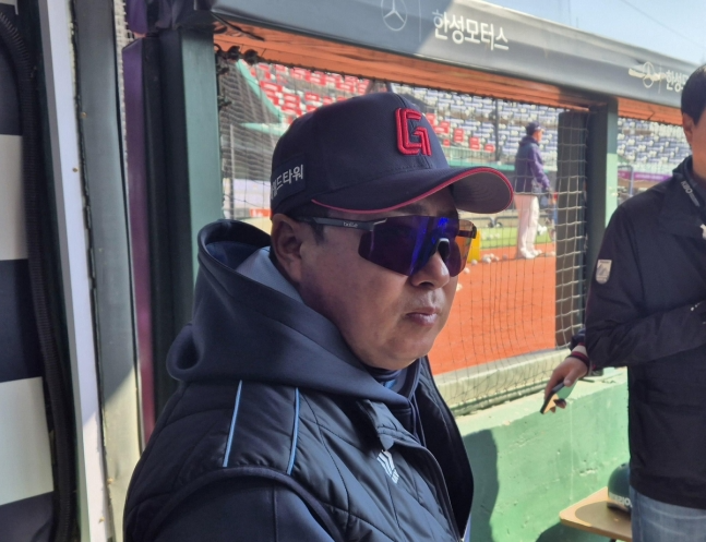 롯데 김태형 감독