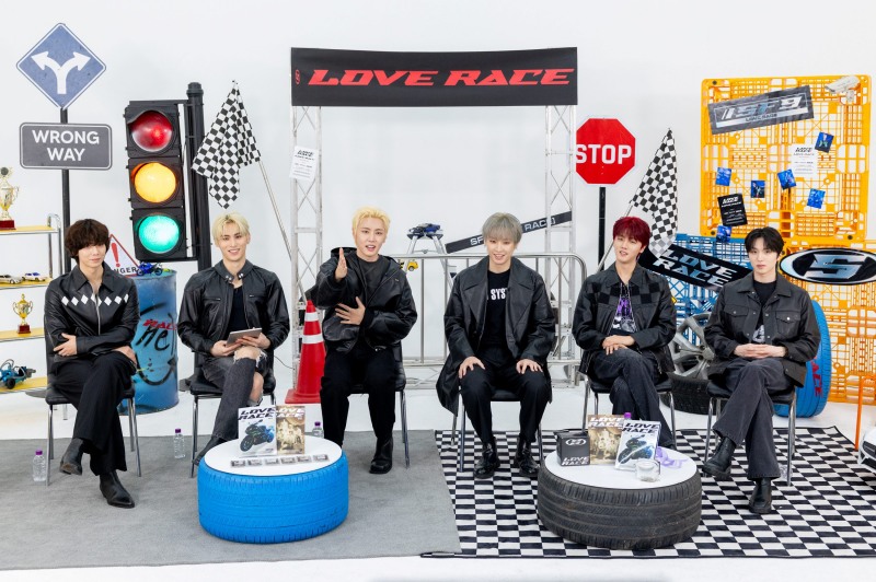 SF9, ‘LOVE RACE’ 발매 기념 카운트다운 라이브 성료…‘신곡 소개→비하인드’ 알찬 소통