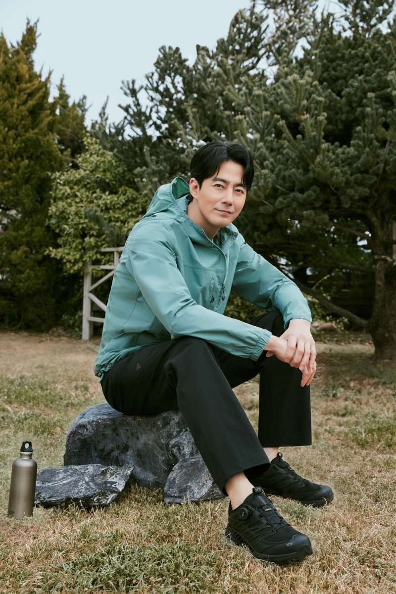 K2, 발을 잡아주어 편안한 하이킹화 '플라이하이크 하이퍼랩' 출시