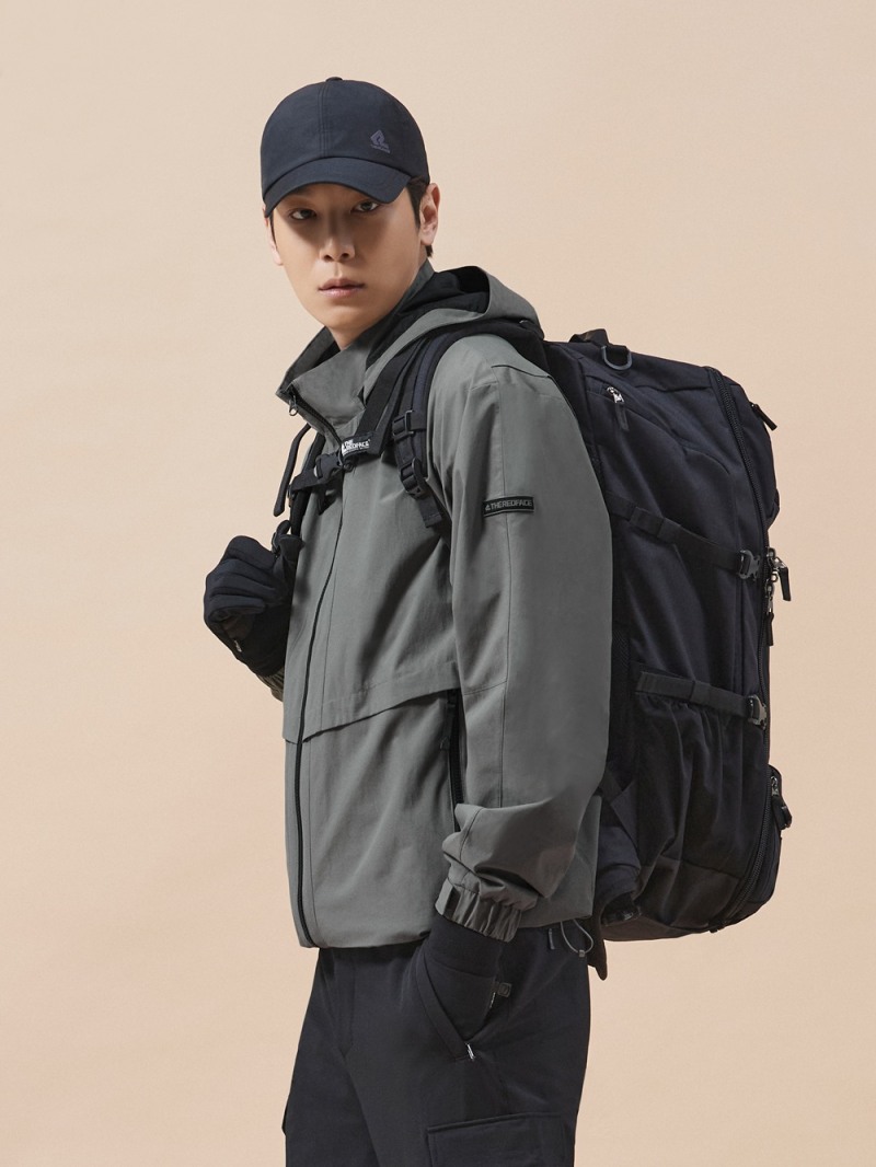 ▲ 콘트라 뉴 타슬란 재킷