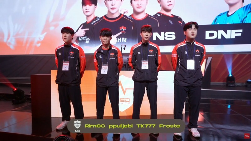 'FC온라인 팀 배틀' 농심 레드포스 선수단(출처='FC 온라인' e스포츠 공식 유튜브 채널 영상 화면 캡쳐).