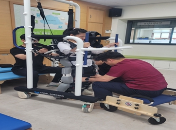 보행재활로봇 구매에 1억 원 예산 투입!