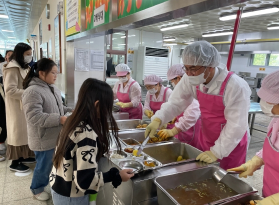 청주교육지원청, 건강한 급식으로 힘차게 맞이하는 새 학기