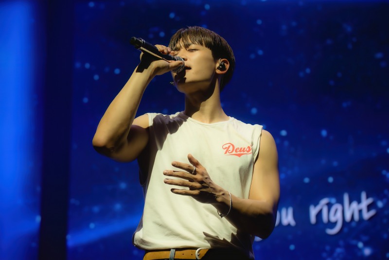 SHINee’s Minho Caps First Asia Tour, Sets Sights on Theater in Multifaceted Career