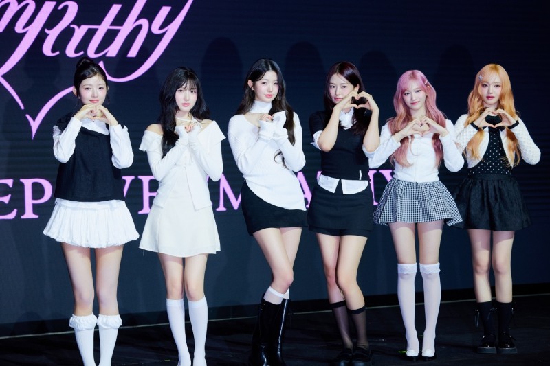‘기록 제조기’ 아이브, 걸그룹·아이돌 브랜드평판 1위→빌보드 8주 연속 진입
