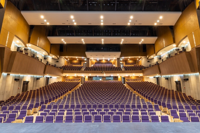 용인포은아트홀 내부 시설