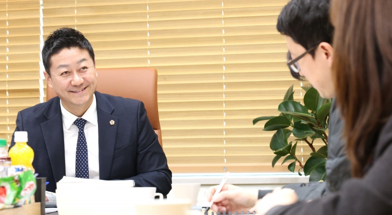 김진경 경기도의회 의장