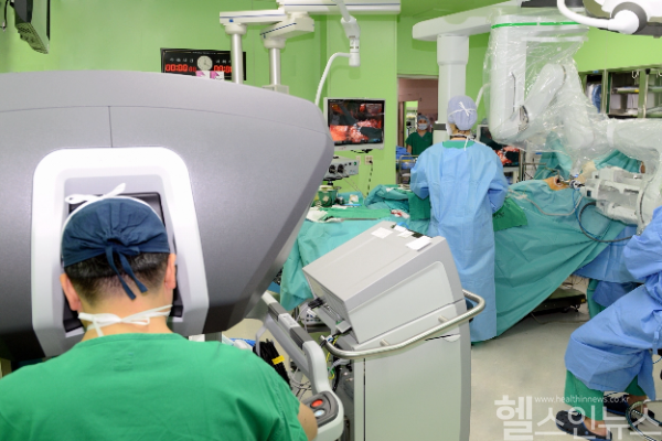 로봇 수술 장면 (세브란스병원 제공)