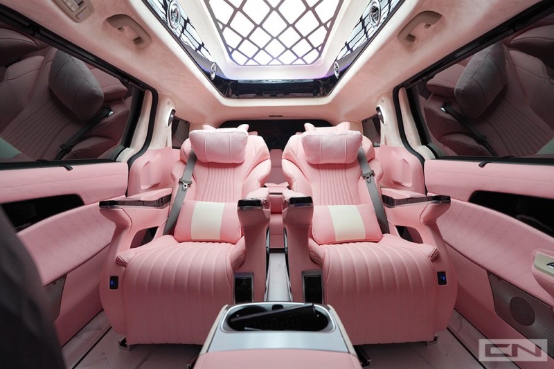 씨엔모터스, 서초·청담 전시장 오픈 및 2025카니발하이브리드 출시